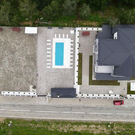 Casa De Vacanta Larisa Novaci-Străini 외부 사진