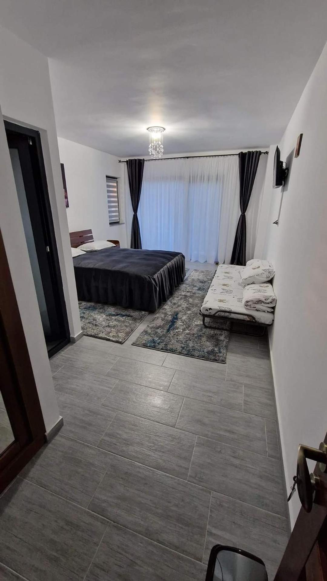Casa De Vacanta Larisa Novaci-Străini 객실 사진